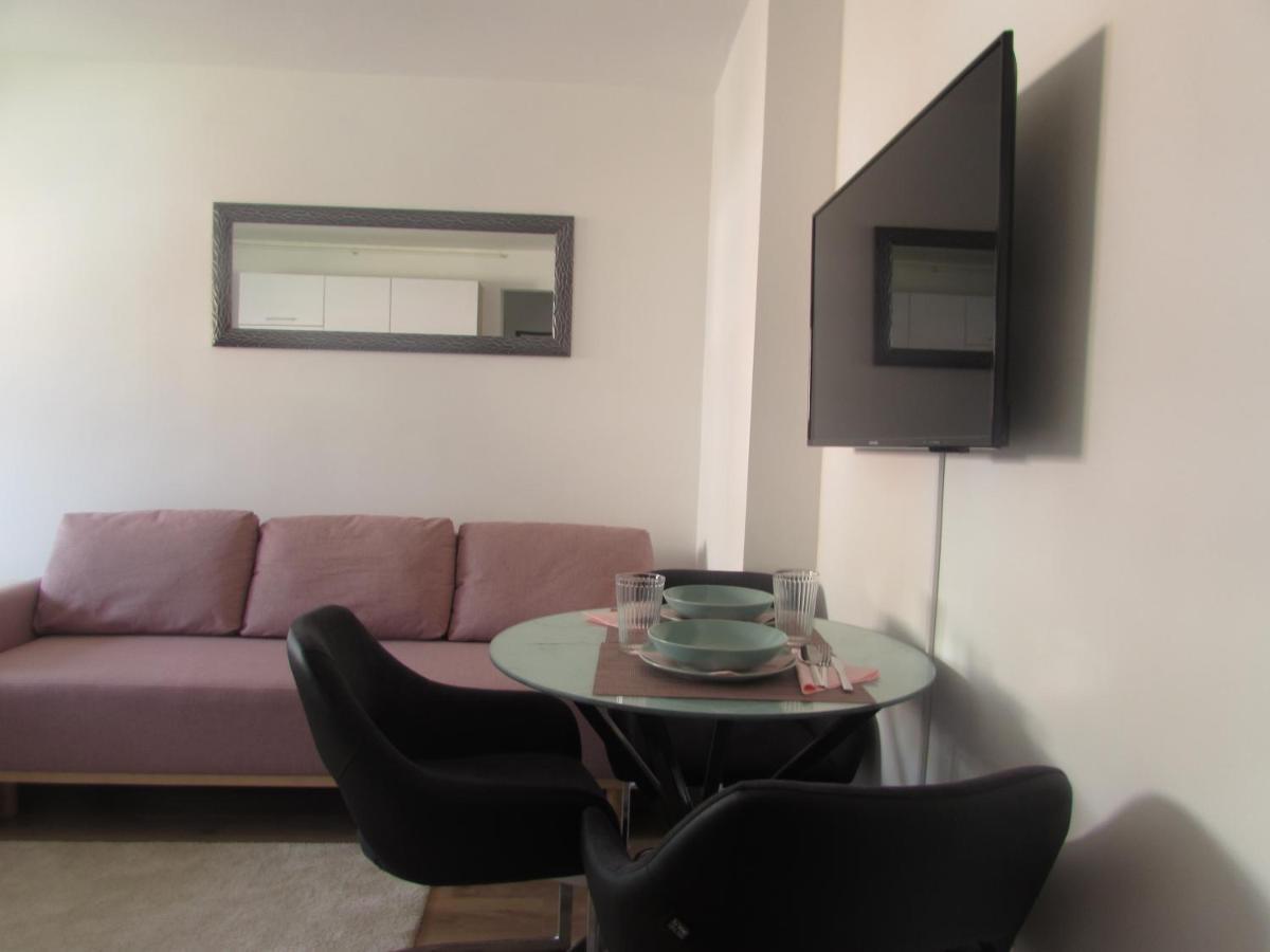 זאגרב Studio Apartman Jordanovac Rebro, 300 M Od Bolnice Rebro מראה חיצוני תמונה