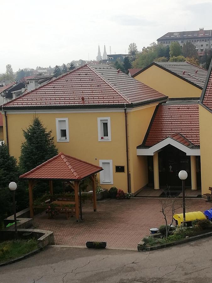 זאגרב Studio Apartman Jordanovac Rebro, 300 M Od Bolnice Rebro מראה חיצוני תמונה